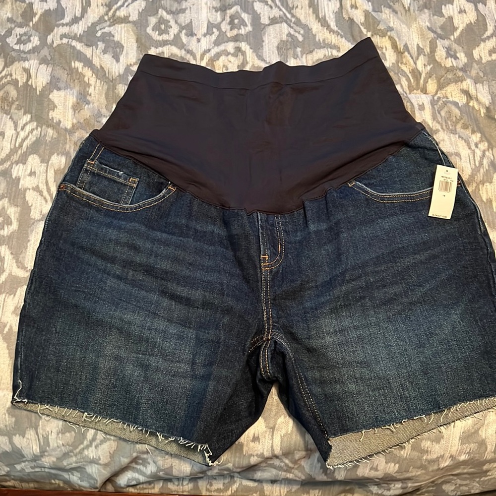 NWT Old Navy Maternity Shorts